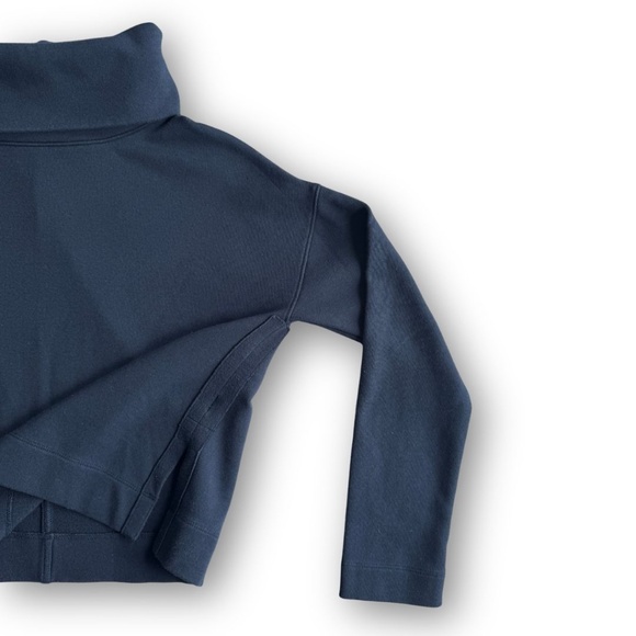 NWOT AYR Cropped Cowl Neck Top in Navy Blue Size XS - Picture 3 of 5